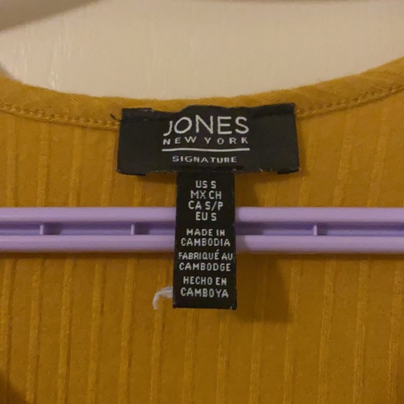 NEVER WORN BEFORE jones tank - Picture 3 of 3